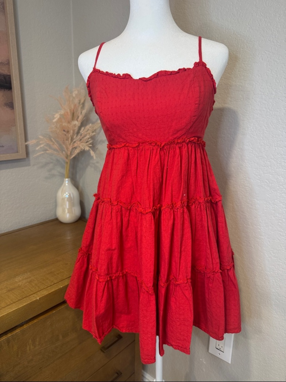 B. Smart Red Tiered Midi Summer Dress